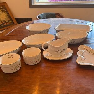 Pfaltzgraff winterberry set